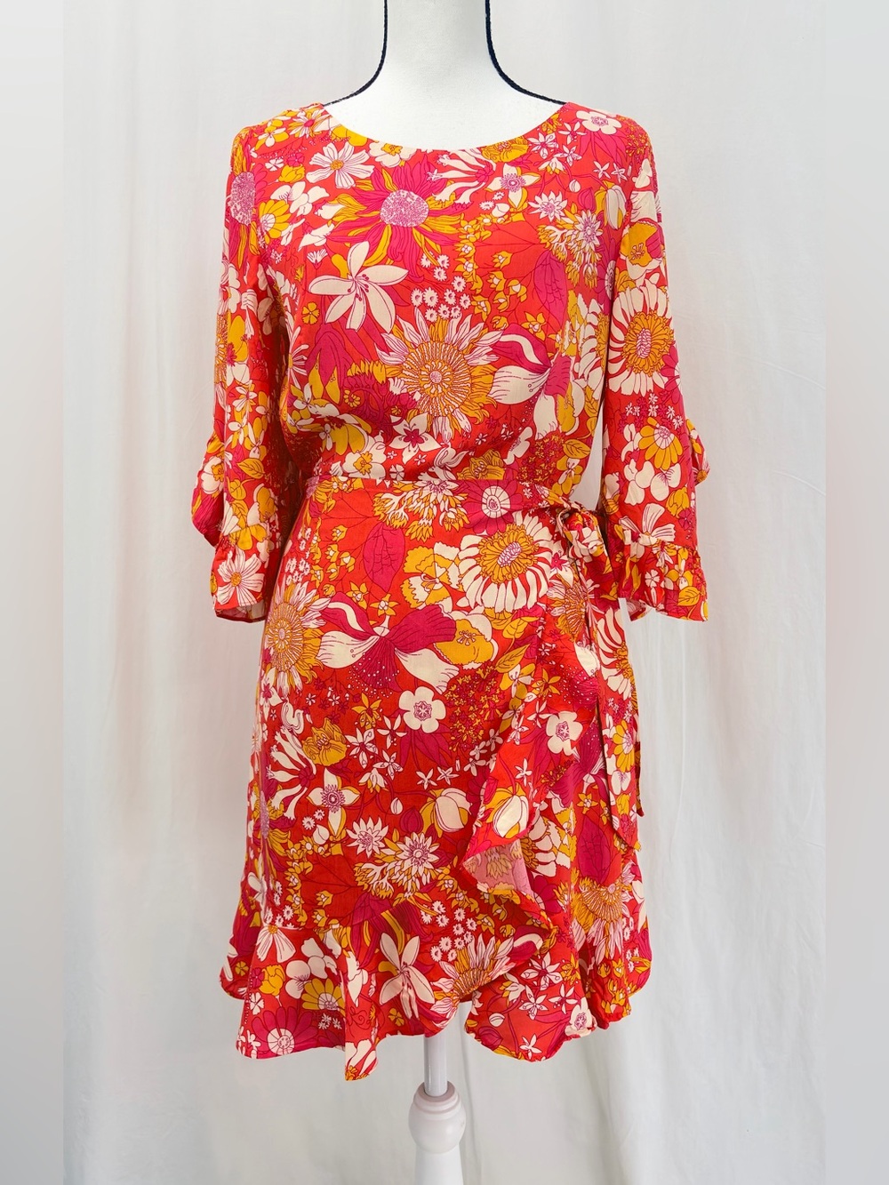 Indikah faux wrap dress 1960s psychedelic mod orange red floral print NWT MEDIUM